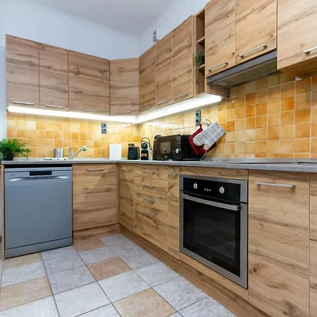 Danube Terrace Hacienda By Nw Apartment