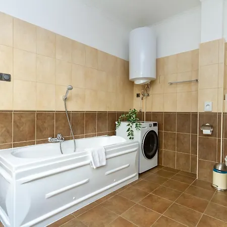 Danube Terrace Hacienda By Nw *