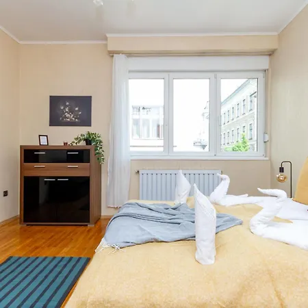 Danube Terrace Hacienda By Nw *