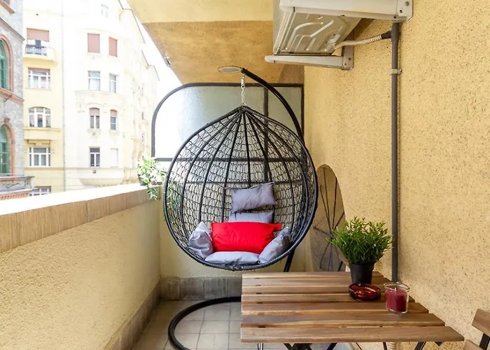 Danube Terrace Hacienda By Nw *