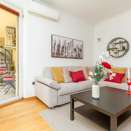 Danube Terrace Hacienda By Nw Apartment