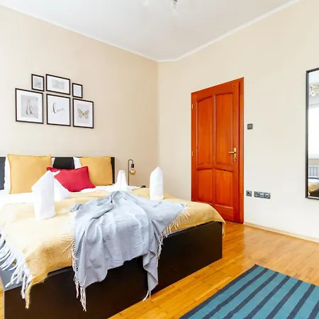 Апартаменты Danube Terrace Hacienda By Nw